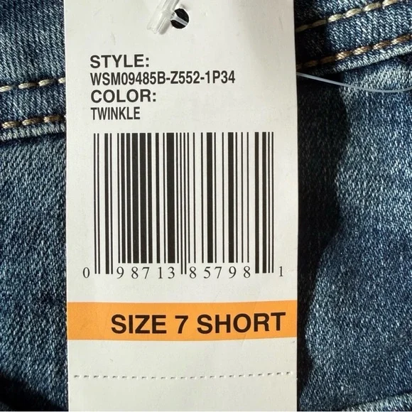 WALLFLOWER 🌸 Luscious Curvy Fit Bootcut Jeans | Size 7 Short | NWT ✨ - Picture 9 of 14